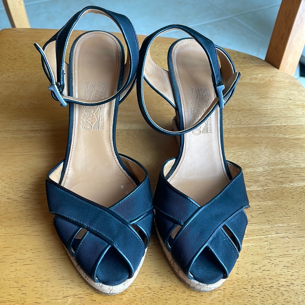 Salvatore Ferragamo wedges 9.5c